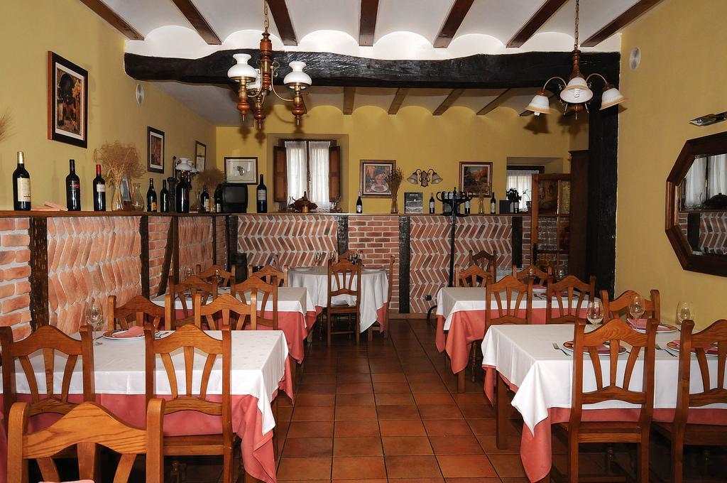 فندق Villacomparada de Ruedaفي  Ventilla Del Tirabeque المظهر الخارجي الصورة